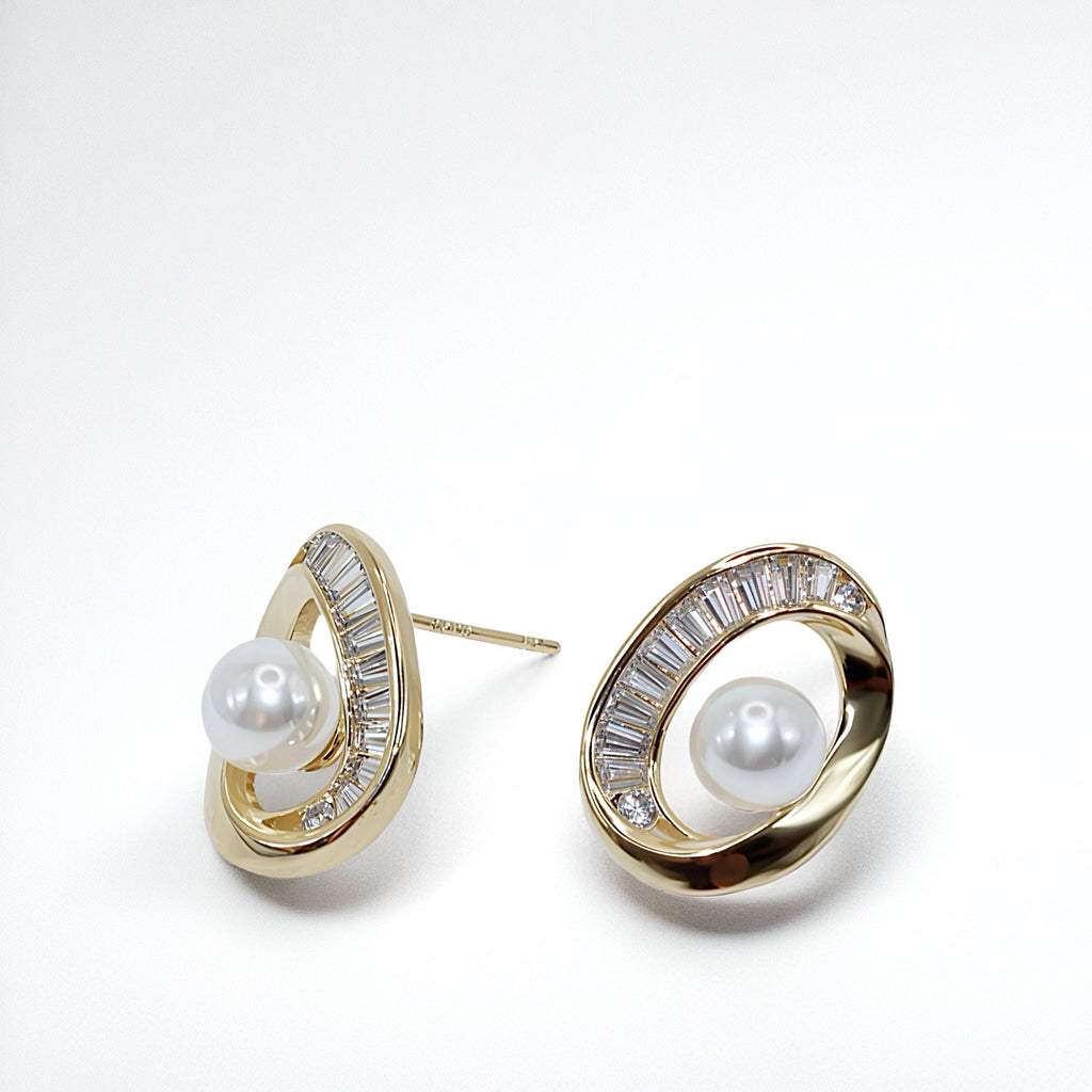 REGAL – Halo Pearl Stud
