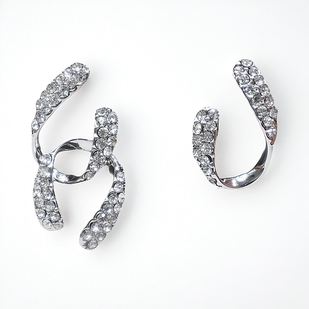 SIGNATURE – Silver Asymmetric Curve Drop