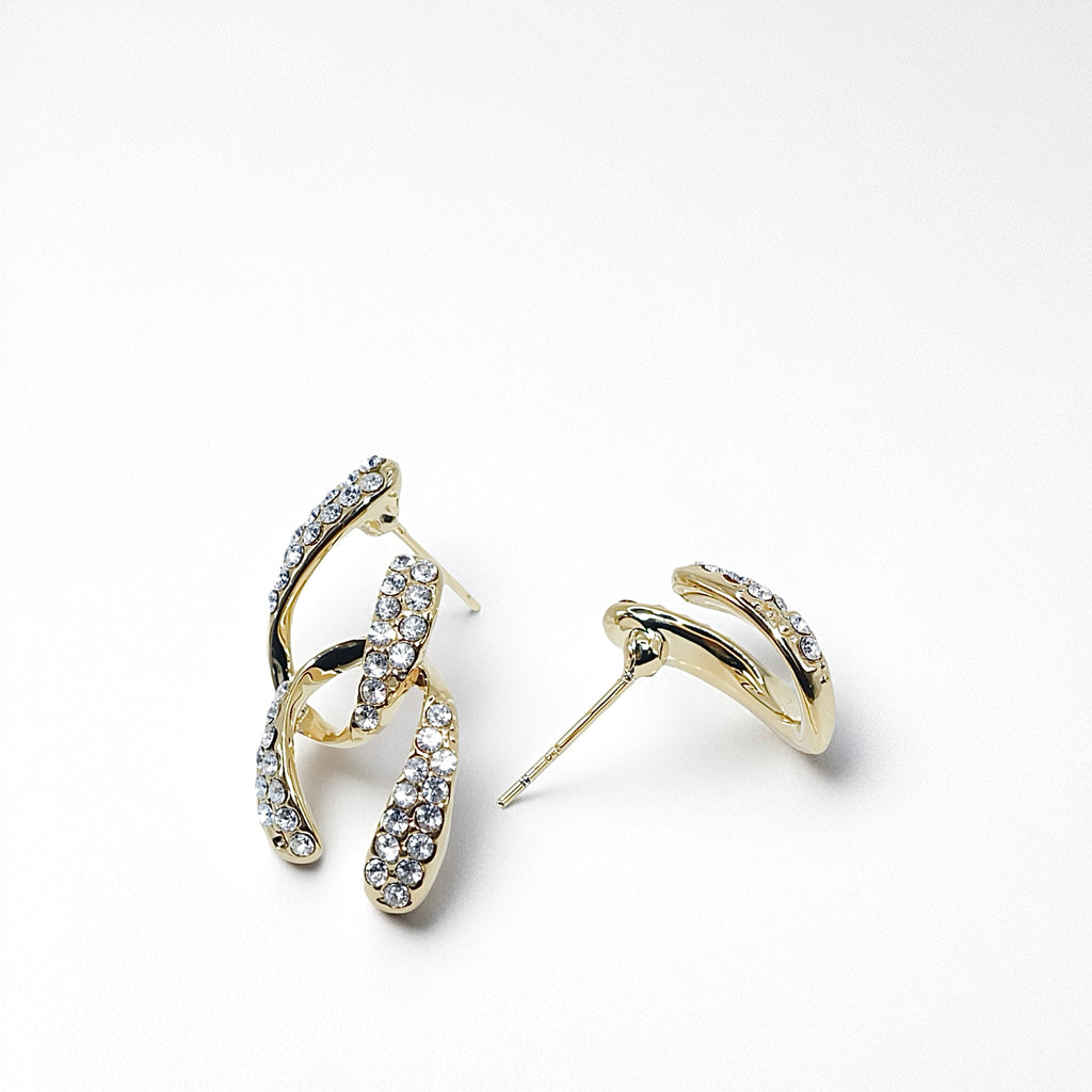 SIGNATURE – Gold Asymmetric Curve Drop