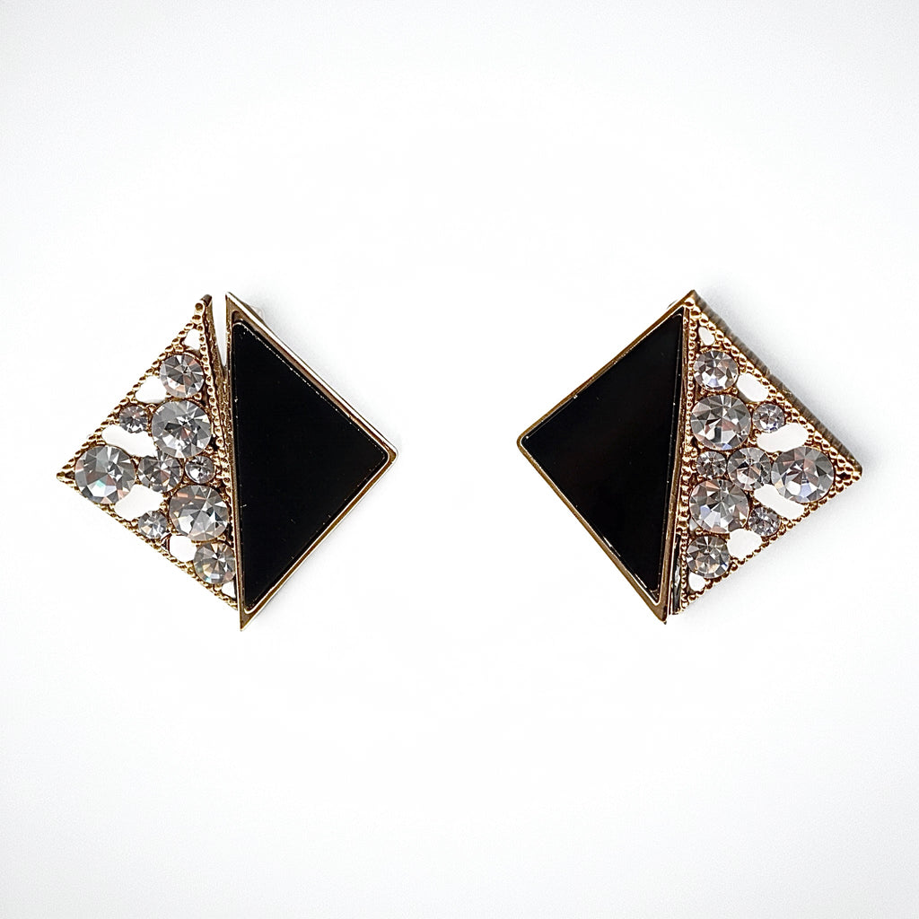 NOIR – Divide Stud