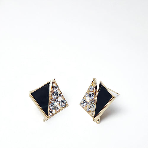 NOIR – Divide Stud